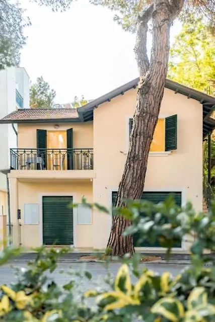 Hotel Bianca Orchidea Riccione 3*,  Italia